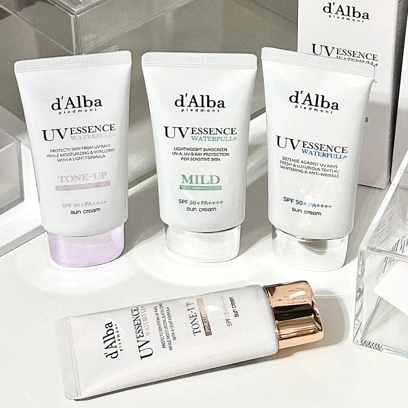 Luxury Skincare Brands - 다알바 UV 에센스 워터풀 선크림 SPF50+